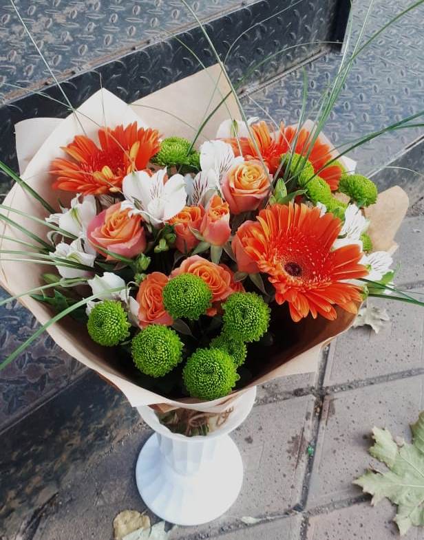 Букет цветов из: Герберы, Хризантемы, Альстромерии и Розы в Петровской