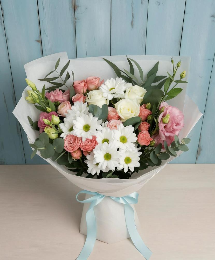 Букет цветов из: Розы, Лизиантусы и Хризантемы в Петровской