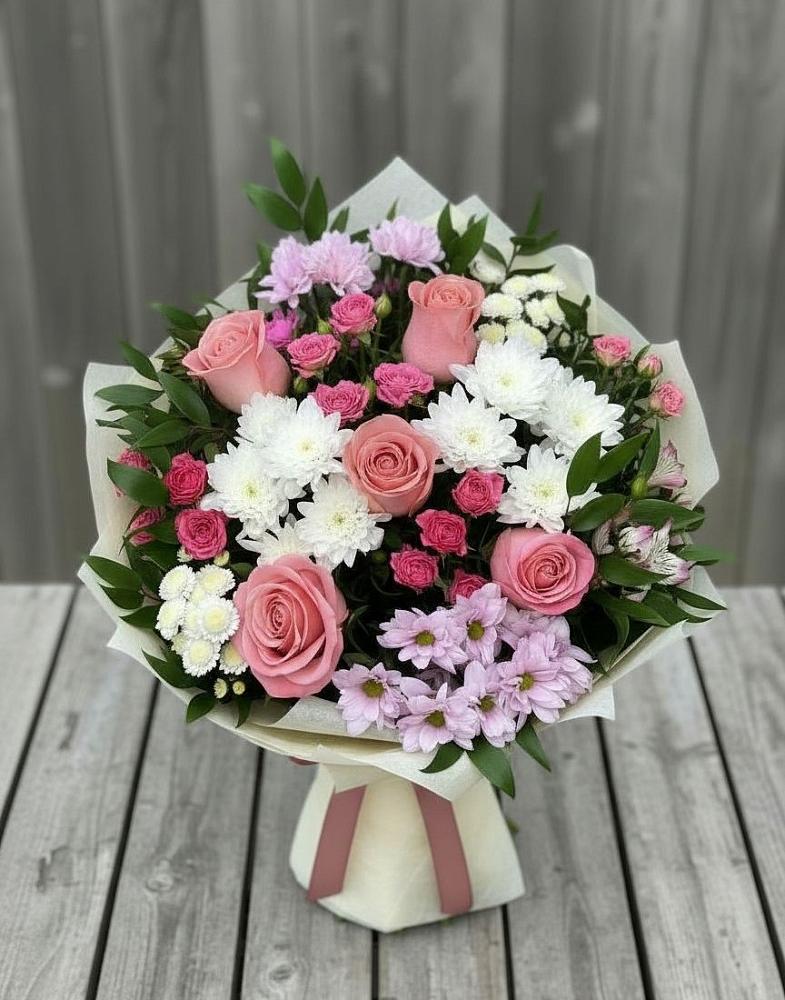 Букет цветов из: Альстромерии, Гвоздики, Розы и Хризантемы в Петровской