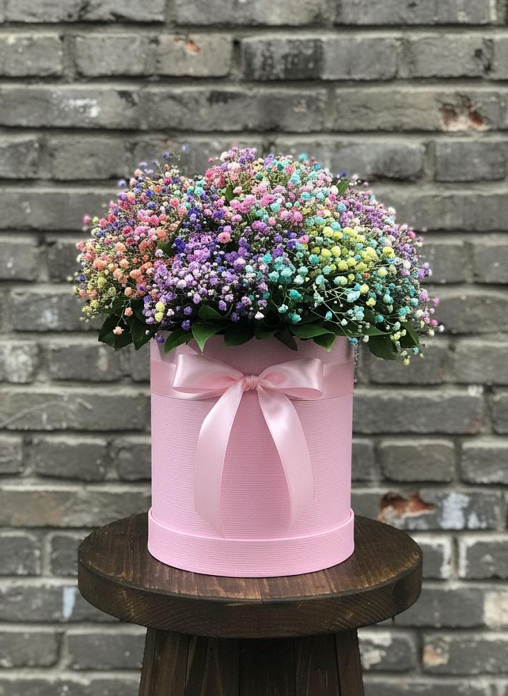 Цветочная композиция из Гипсофила и Розы в шляпной коробке в Петровской