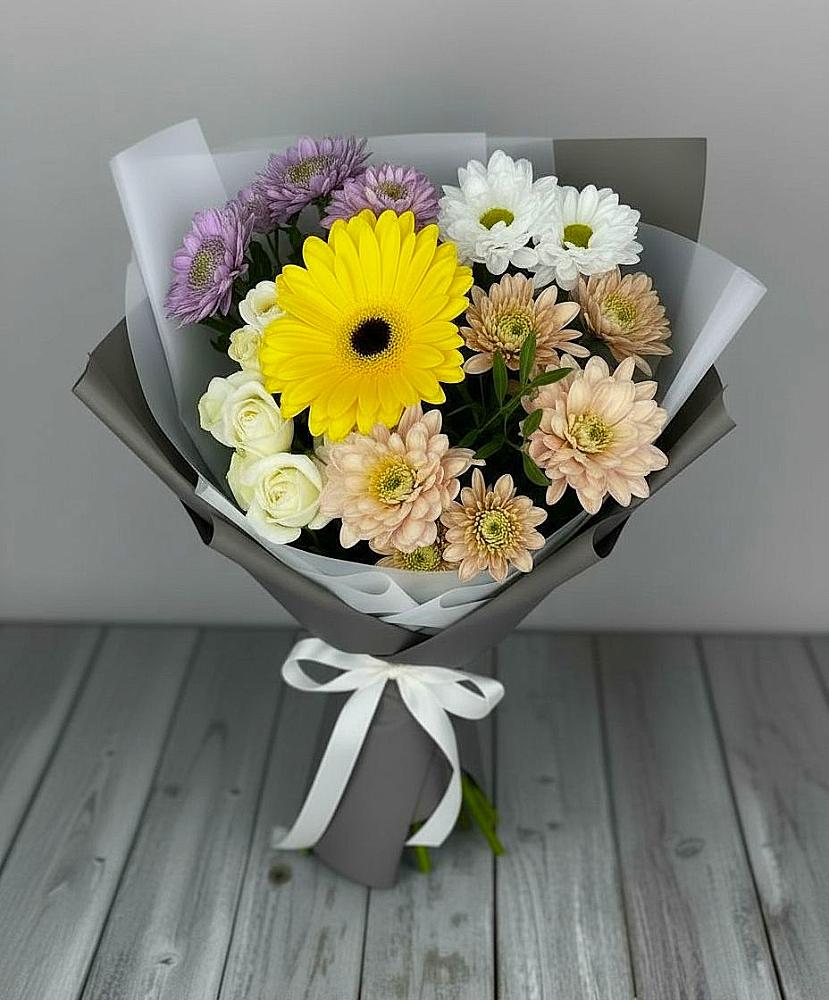 Букет цветов из: Розы, Герберы и Хризантемы в Петровской