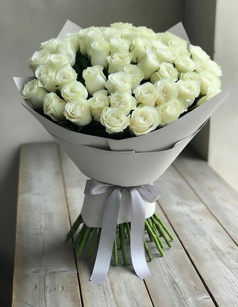 Букет 35 Белых роз в Петровской