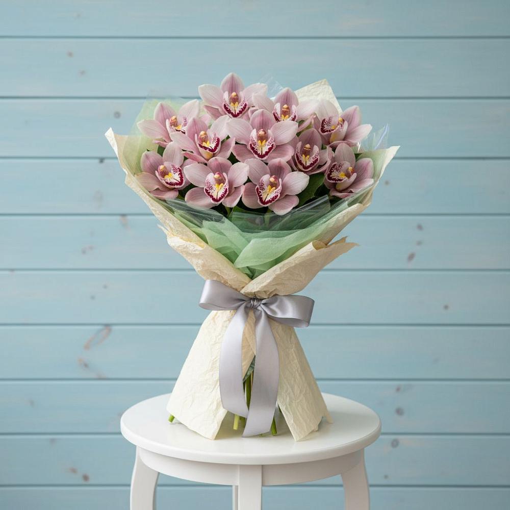 Букет цветов из: Орхидеи и Розы в Петровской