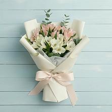Букет цветов из:  Альстромерии в Петровской