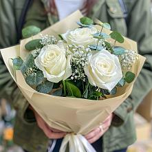 Букет цветов из:  Розы #REPLACE_PRED# Петровской