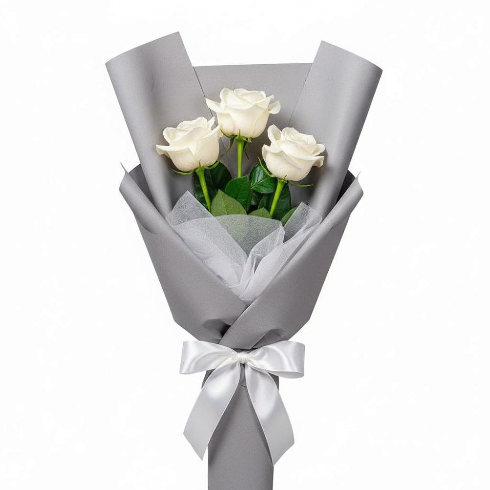Букет 3 белые розы в Петровской