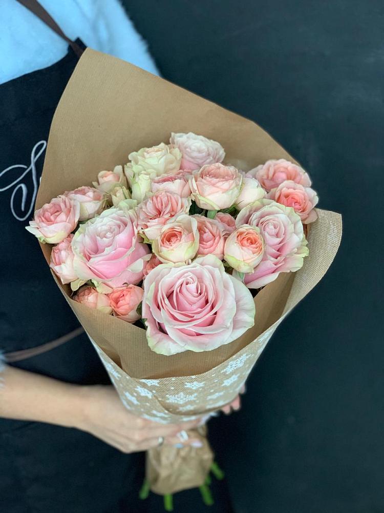 Букет цветов из: Хризантемы и Розы в Петровской