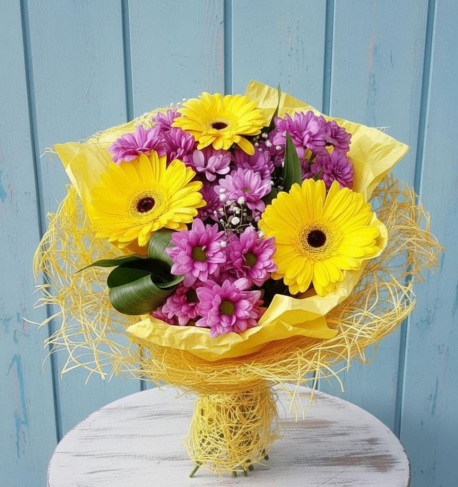 Букет цветов из: Хризантемы и Герберы в Петровской