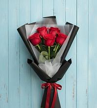 Букет цветов из:  Розы в Петровской