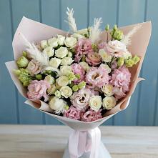 Букет цветов из:  Альстромерии и Розы в Петровской