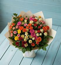 Букет Микс из разноцветных кустовых роз в Петровской