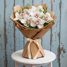 Букет цветов из:  Орхидеи и Розы #REPLACE_PRED# Петровской