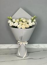 Букет цветов из:  Розы и Лизиантусы #REPLACE_PRED# Петровской